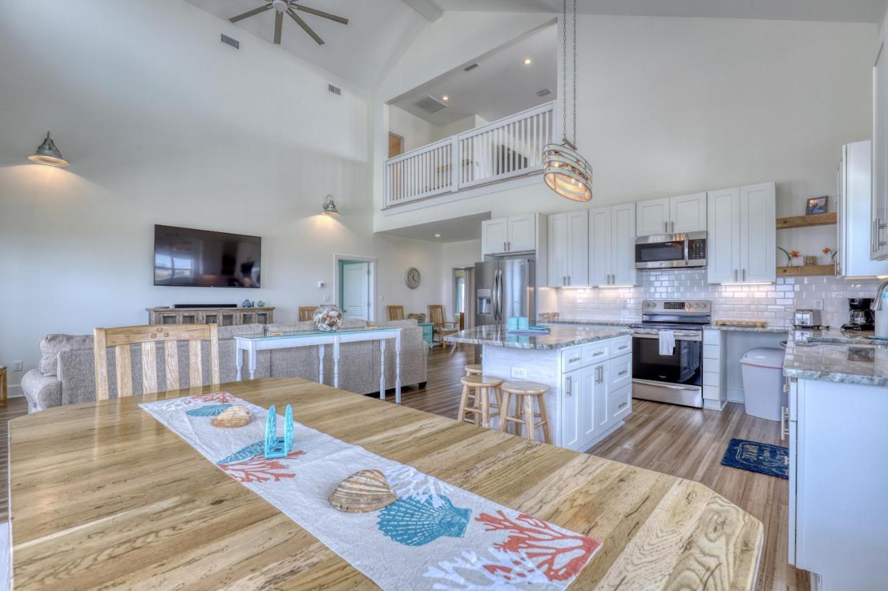 Salty Seahorse - Waterfront! Pet Friendly! Game Room, Pool Table, Beautiful Views - Room For The Whole Family Home Dauphin Island Ngoại thất bức ảnh